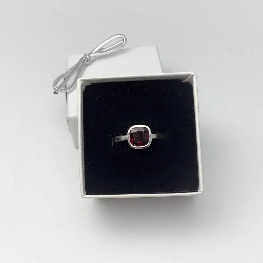 Garnet Ring-Rocks and Gems Canada