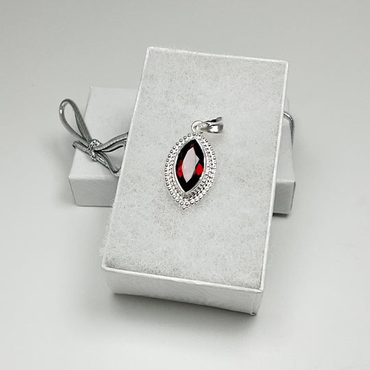 Garnet Pendant - Rocks and Gems Canada