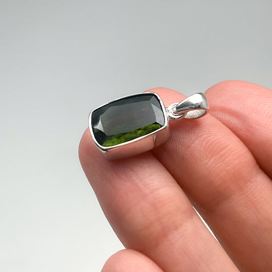 Green Tourmaline Pendant-Rocks and Gems Canada