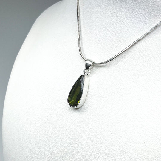 Green Tourmaline Pendant-Rocks and Gems Canada