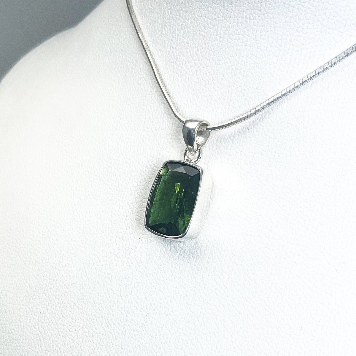 Green Tourmaline Pendant-Rocks and Gems Canada