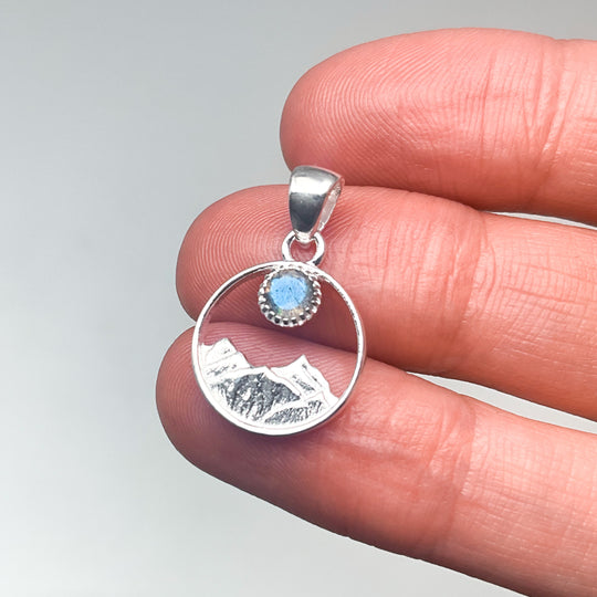 Labradorite Mountain Pendant