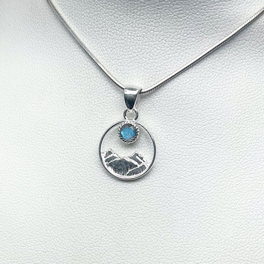 Labradorite Mountain Pendant