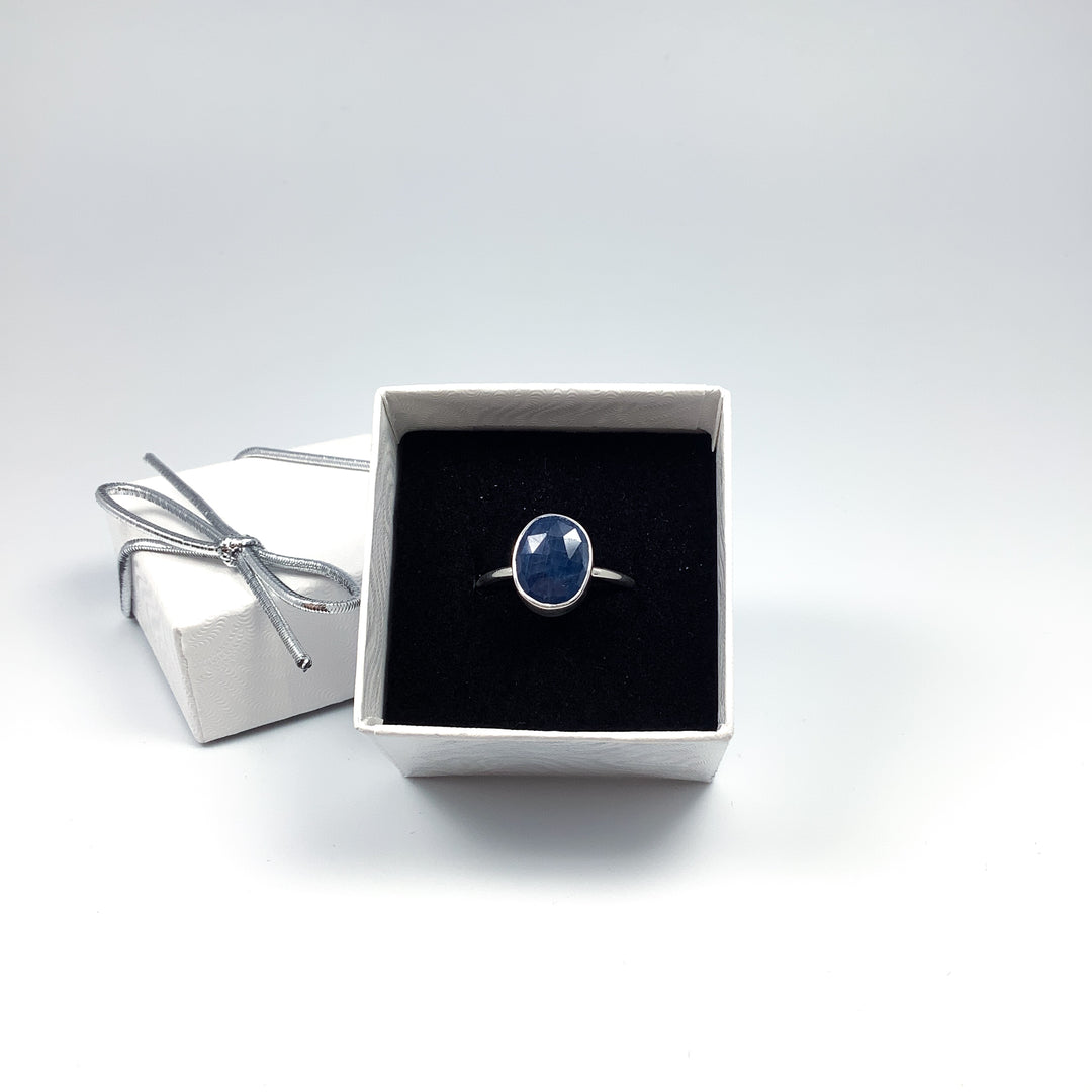 Dark Blue Sapphire Ring - Rocks and Gems Canada