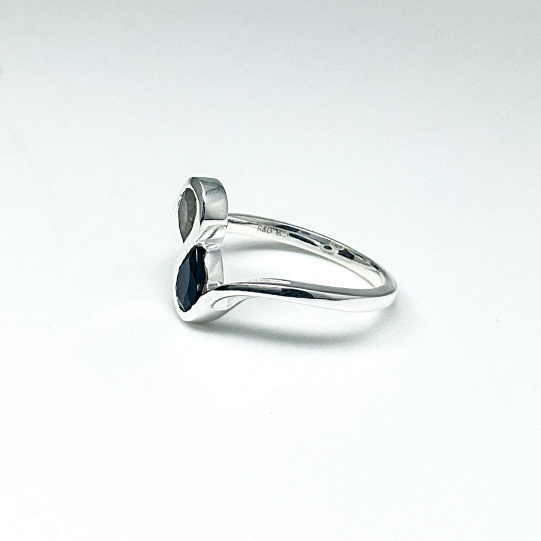 Labradorite and Black Onyx Ring