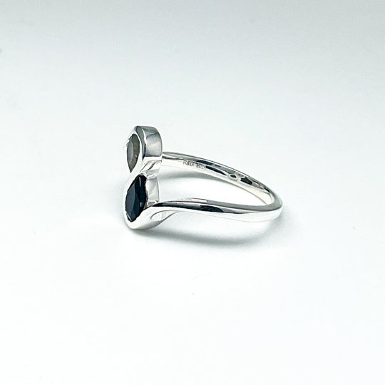 Labradorite and Black Onyx Ring