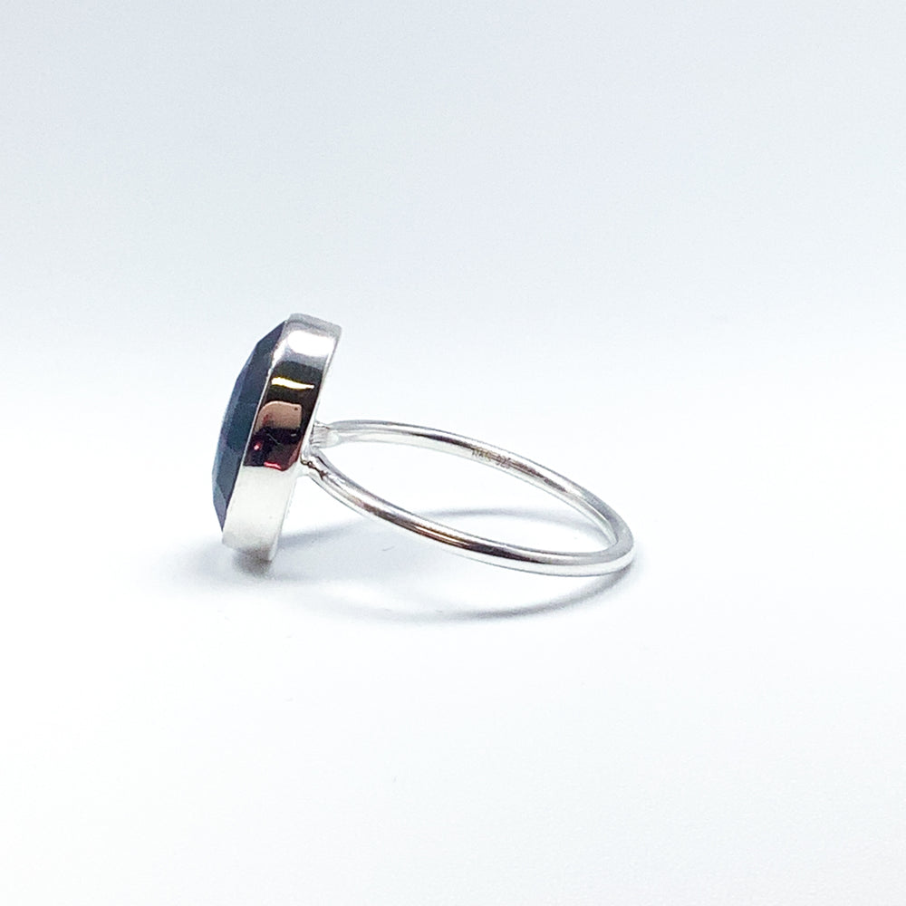 Dark Blue Sapphire Ring (Copy) - Rocks and Gems Canada
