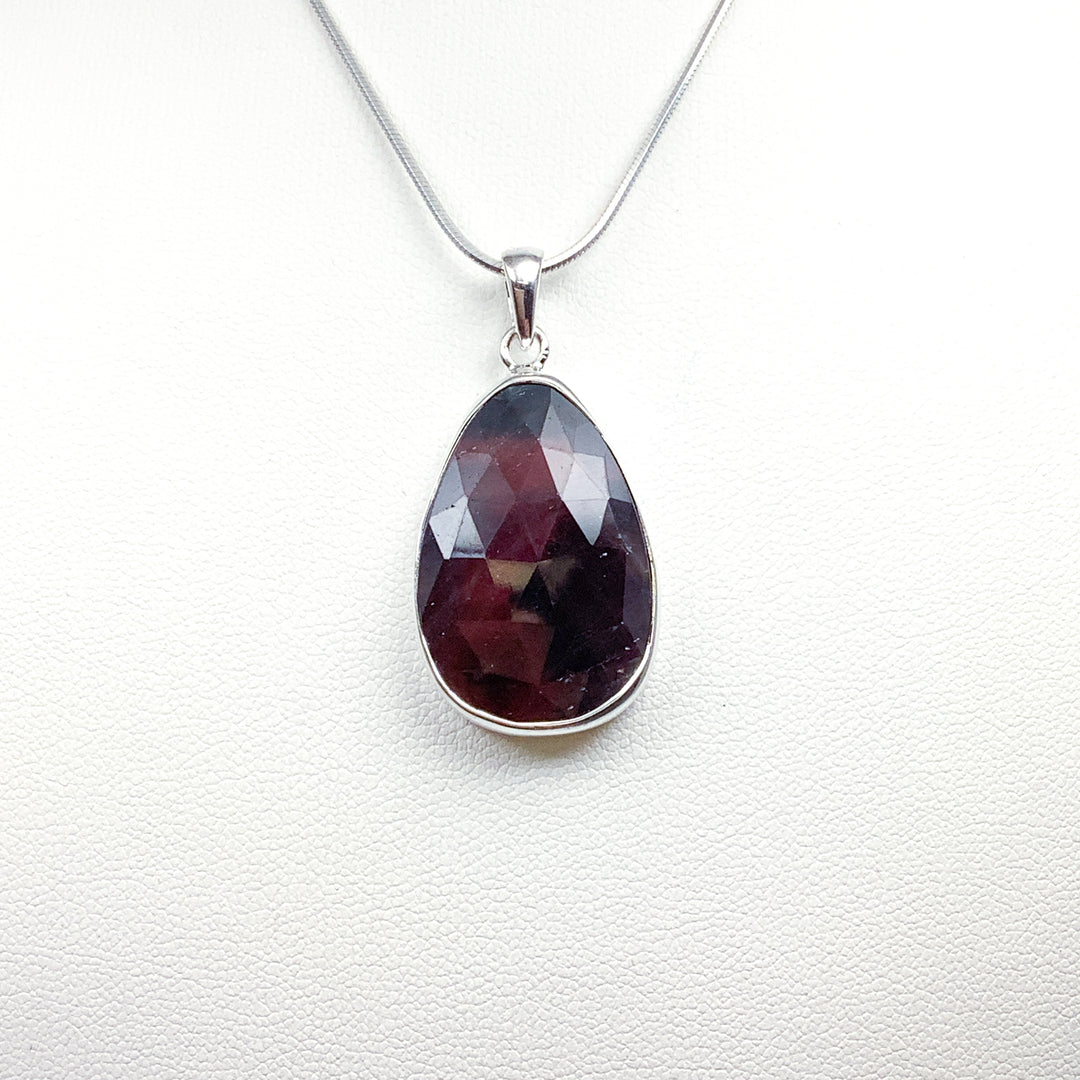 Fancy Sapphire Pendant - Rocks and Gems Canada