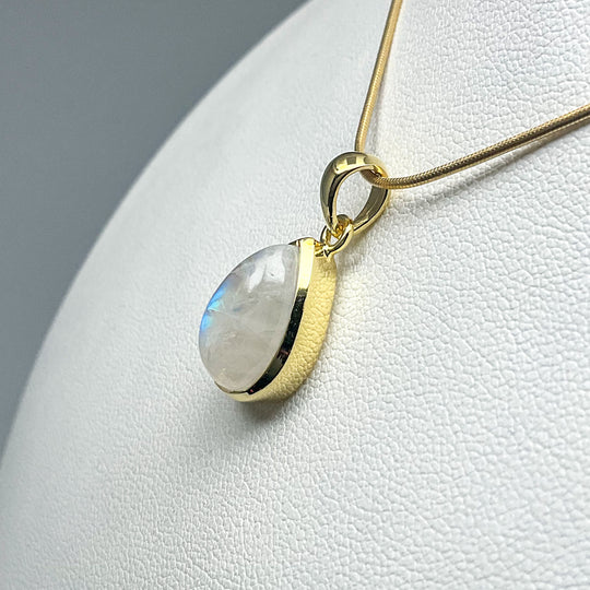 Rainbow Moonstone Gold Finish Pendant (Copy) - Rocks and Gems Canada