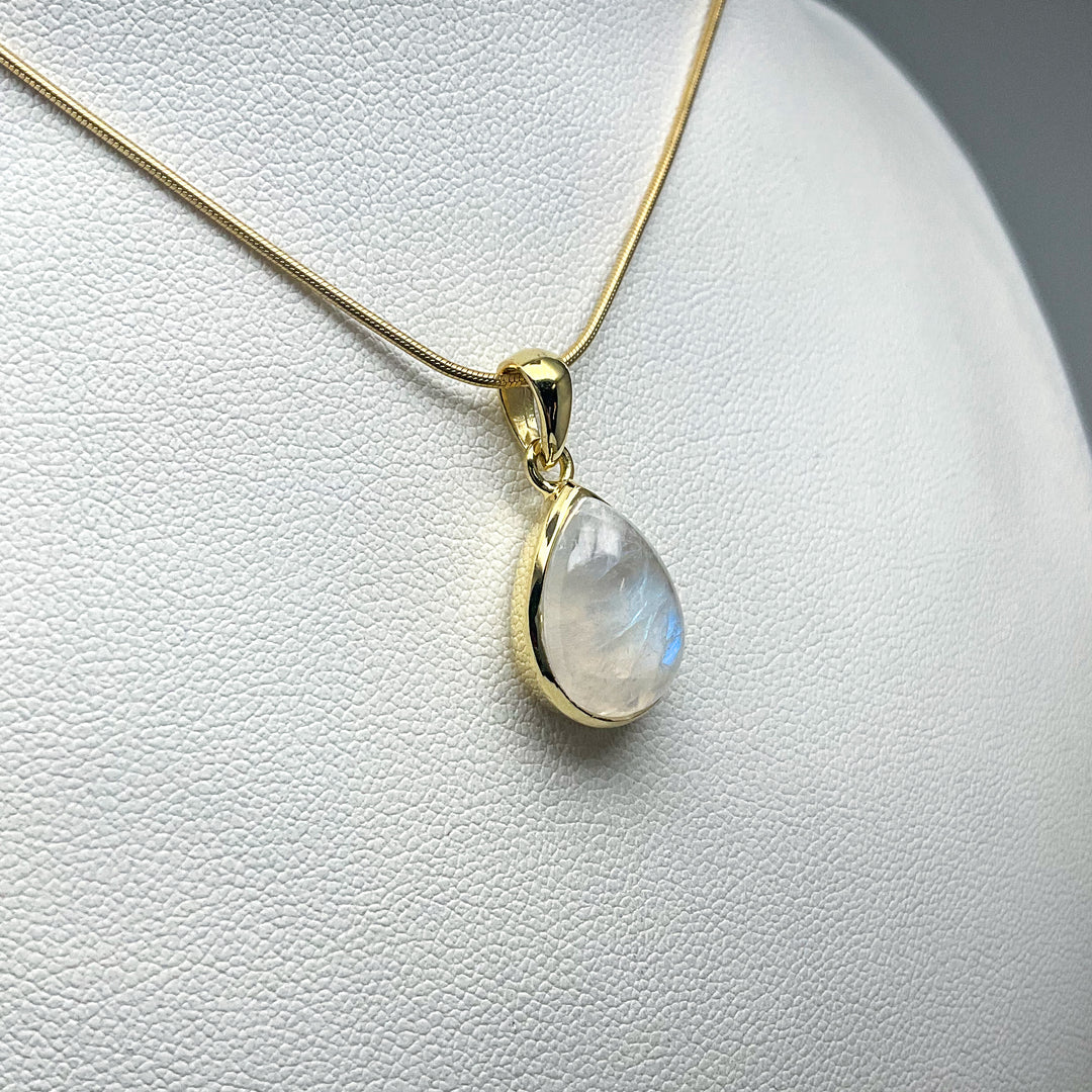 Rainbow Moonstone Gold Finish Pendant (Copy) - Rocks and Gems Canada