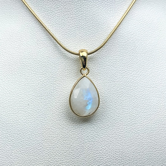 Rainbow Moonstone Gold Finish Pendant (Copy) - Rocks and Gems Canada
