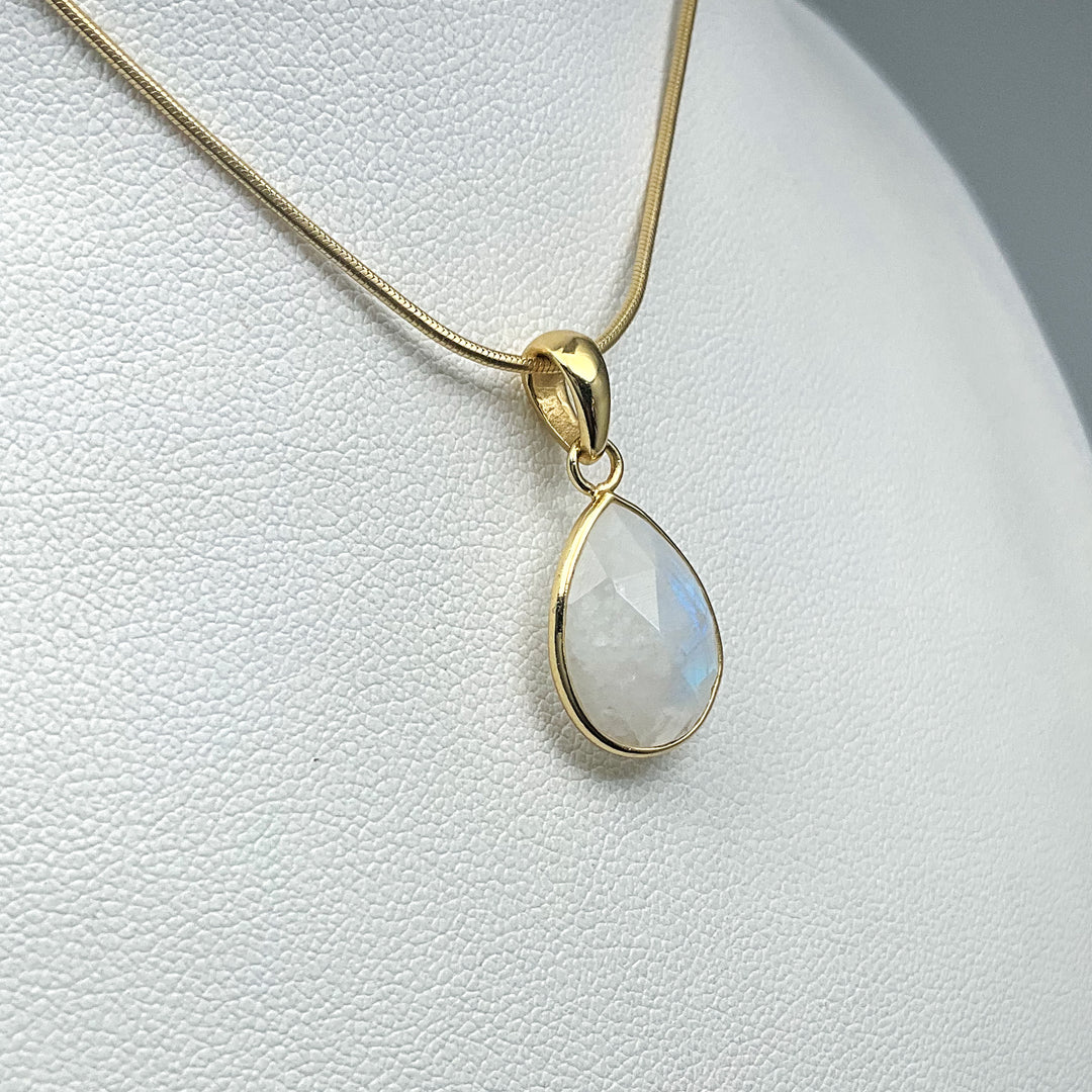 Rainbow Moonstone Gold Finish Pendant (Copy) - Rocks and Gems Canada