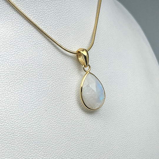 Rainbow Moonstone Gold Finish Pendant (Copy) - Rocks and Gems Canada