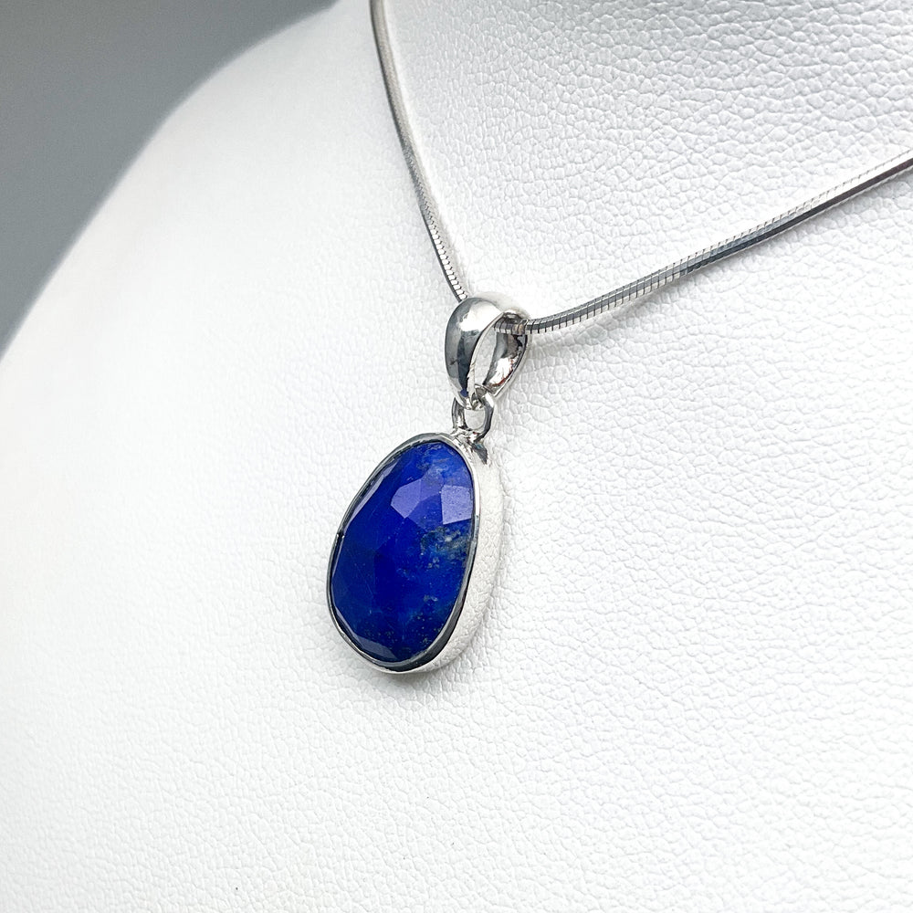 Lapis Lazuli Pendant (Copy) - Rocks and Gems Canada