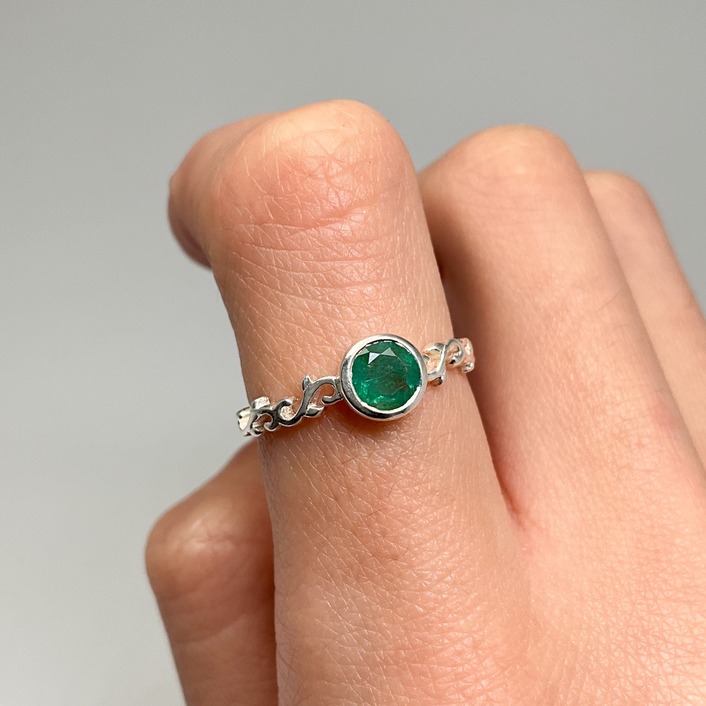 Emerald Ring - Rocks and Gems Canada