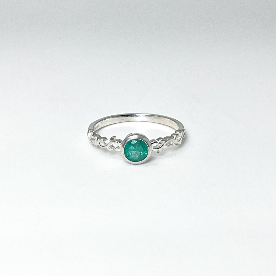 Emerald Ring - Rocks and Gems Canada