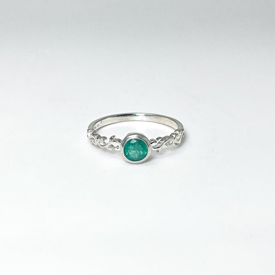 Emerald Ring - Rocks and Gems Canada