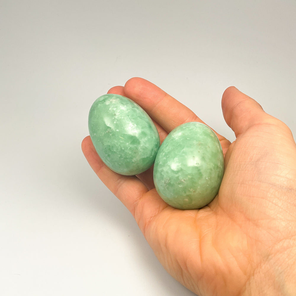 Amazonite Egg - Rocks and Gems Canada