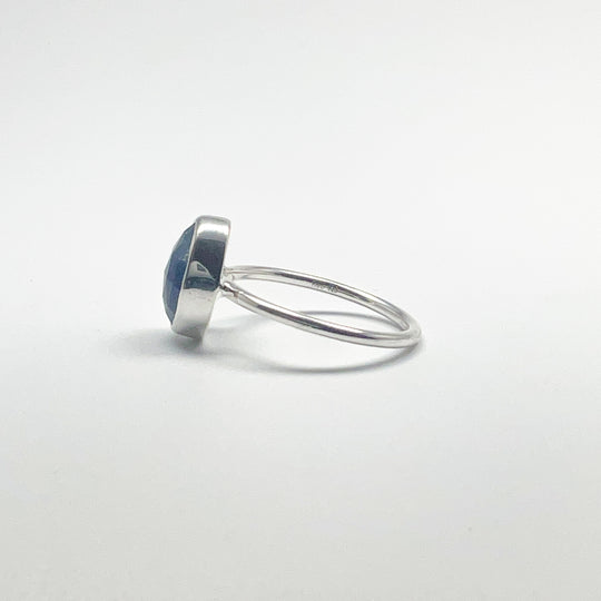 Dark Blue Sapphire Ring - Rocks and Gems Canada