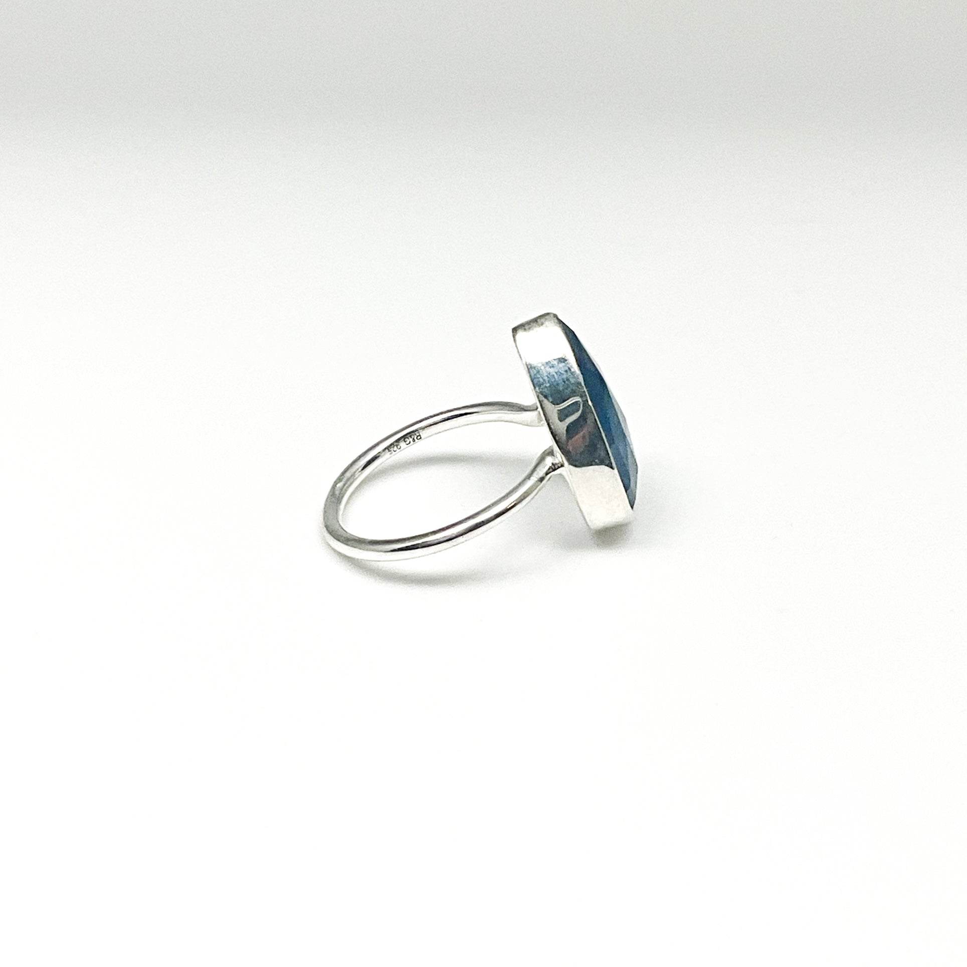 Dark Blue Sapphire Ring – Rocks and Gems Canada