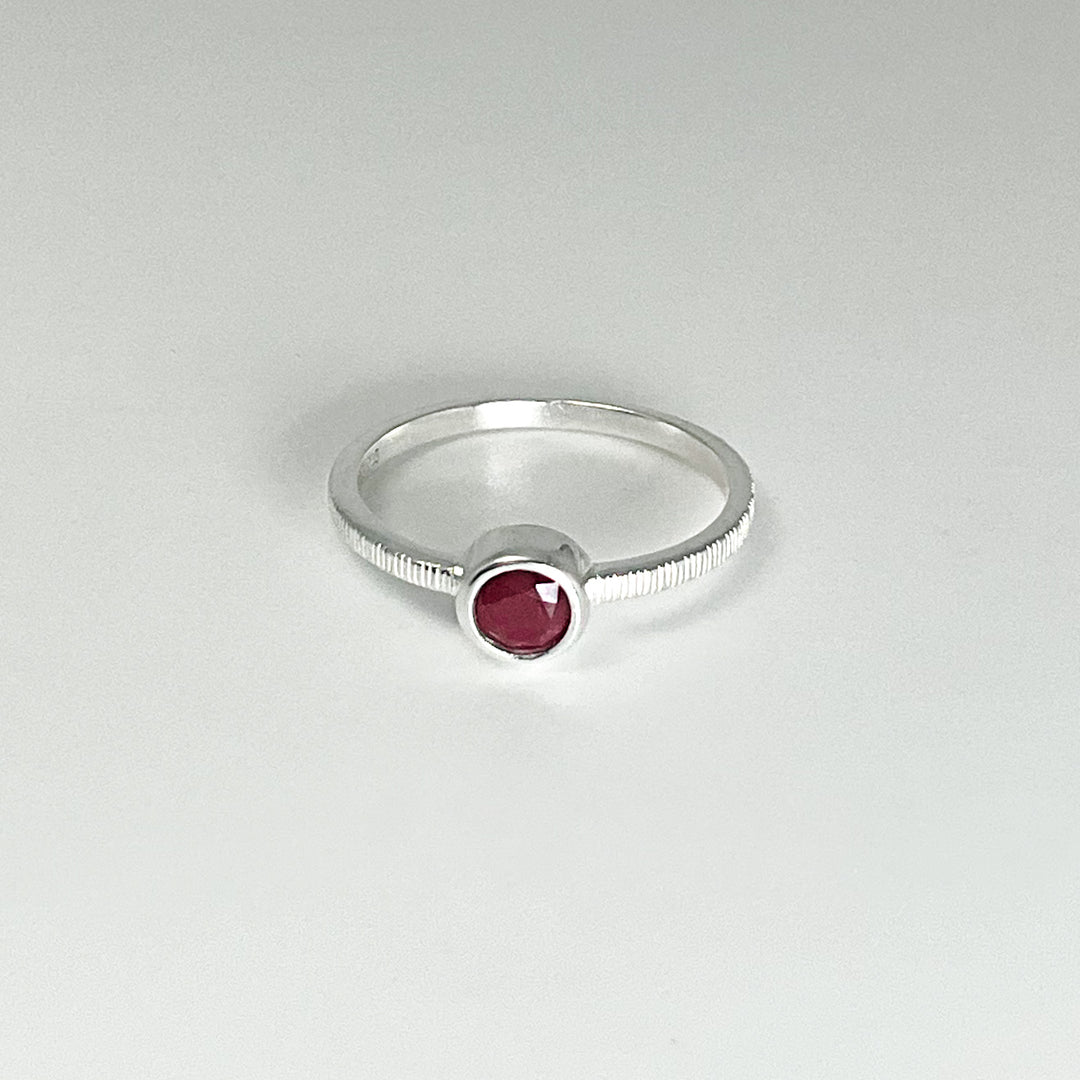 Ruby Ring (Copy) - Rocks and Gems Canada