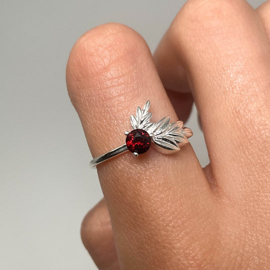 Garnet Maple Leaf Ring - Rocks and Gems Canada