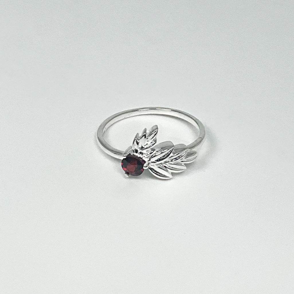 Garnet Maple Leaf Ring - Rocks and Gems Canada