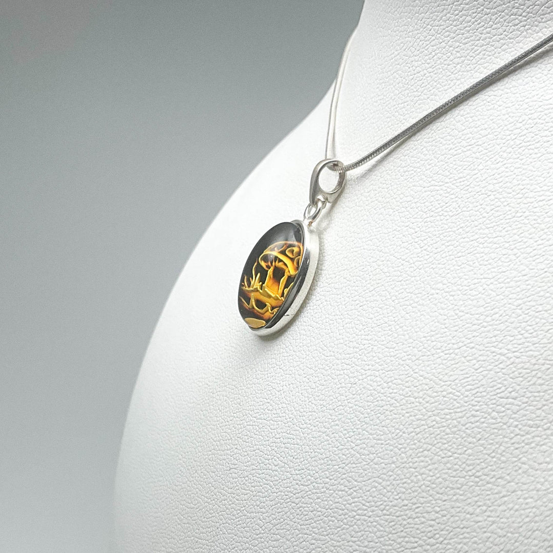 Amber Cameo Pendant - Rocks and Gems Canada
