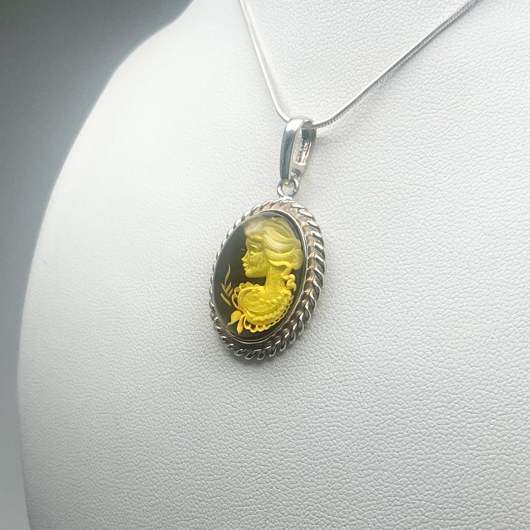Amber Cameo Pendant - Rocks and Gems Canada
