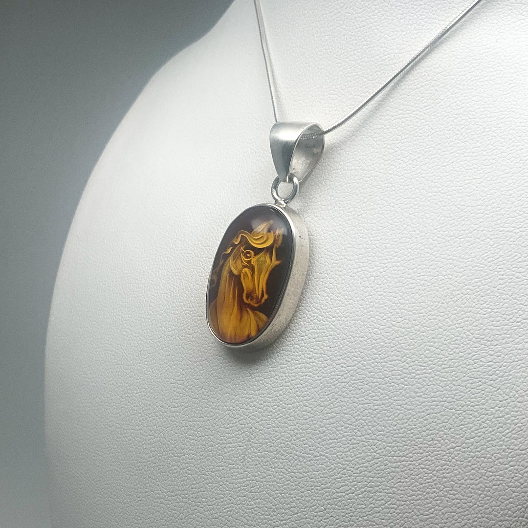 Amber Cameo Pendant - Rocks and Gems Canada