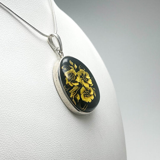 Amber Cameo Pendant - Rocks and Gems Canada