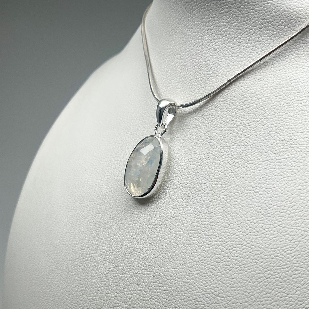 Rainbow Moonstone Pendant