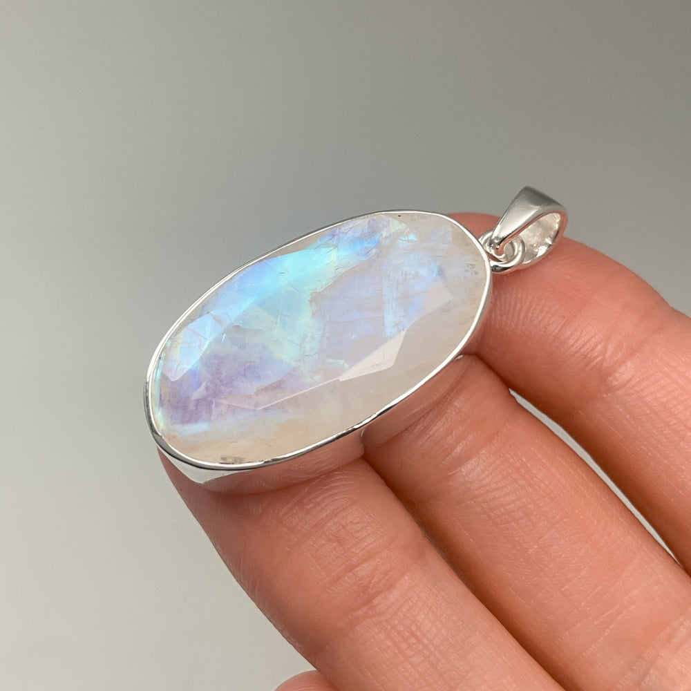 Rainbow Moonstone Pendant