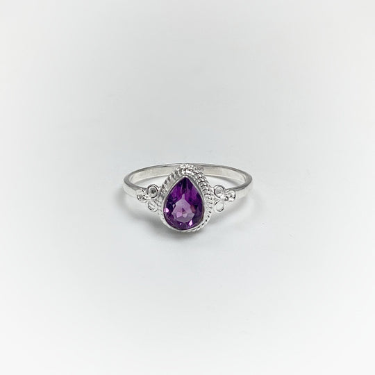 Amethyst Ring - Rocks and Gems Canada