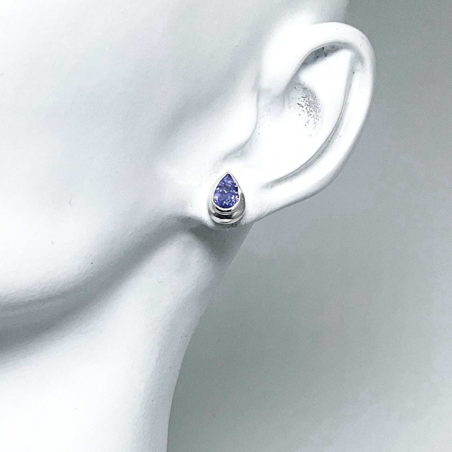 Tanzanite Stud Earrings (Copy) - Rocks and Gems Canada