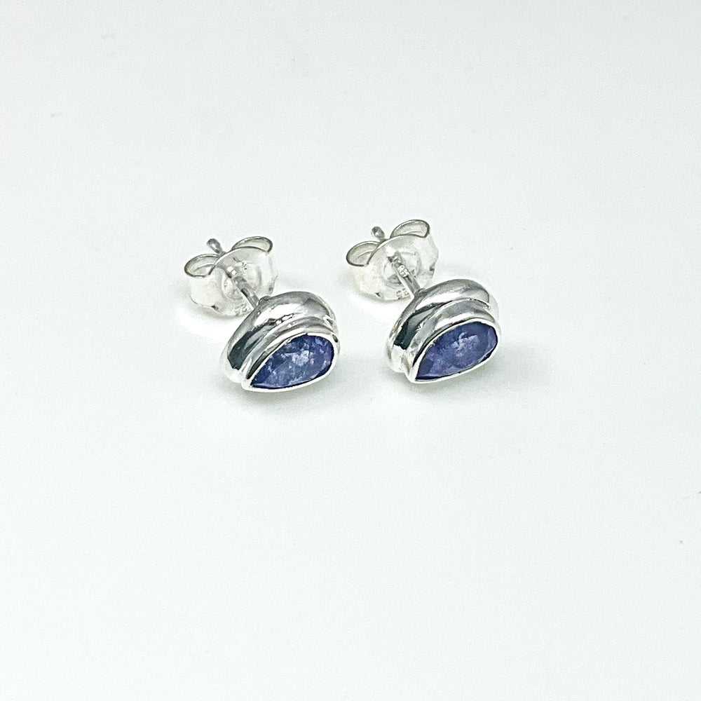 Tanzanite Stud Earrings (Copy) - Rocks and Gems Canada
