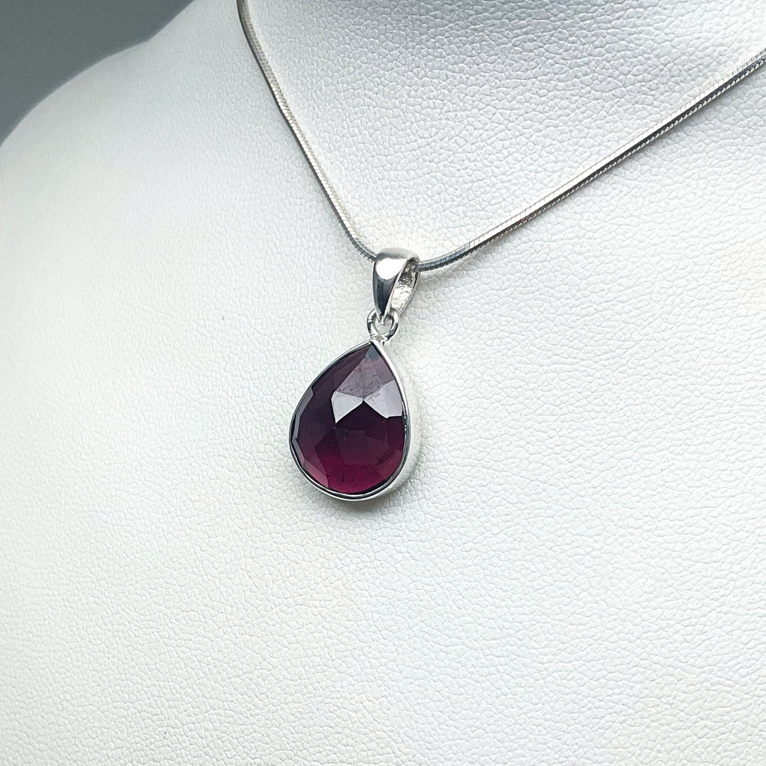 Garnet Pendant (Copy) - Rocks and Gems Canada