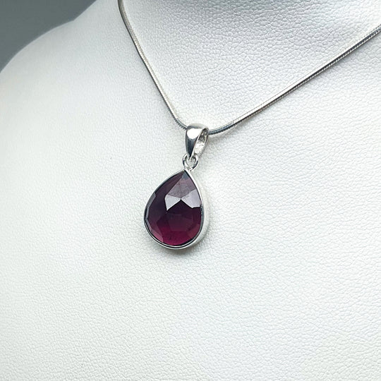 Garnet Pendant (Copy) - Rocks and Gems Canada