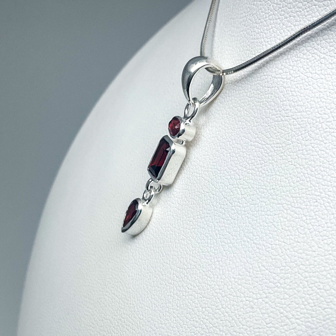 Garnet Pendant (Copy) - Rocks and Gems Canada