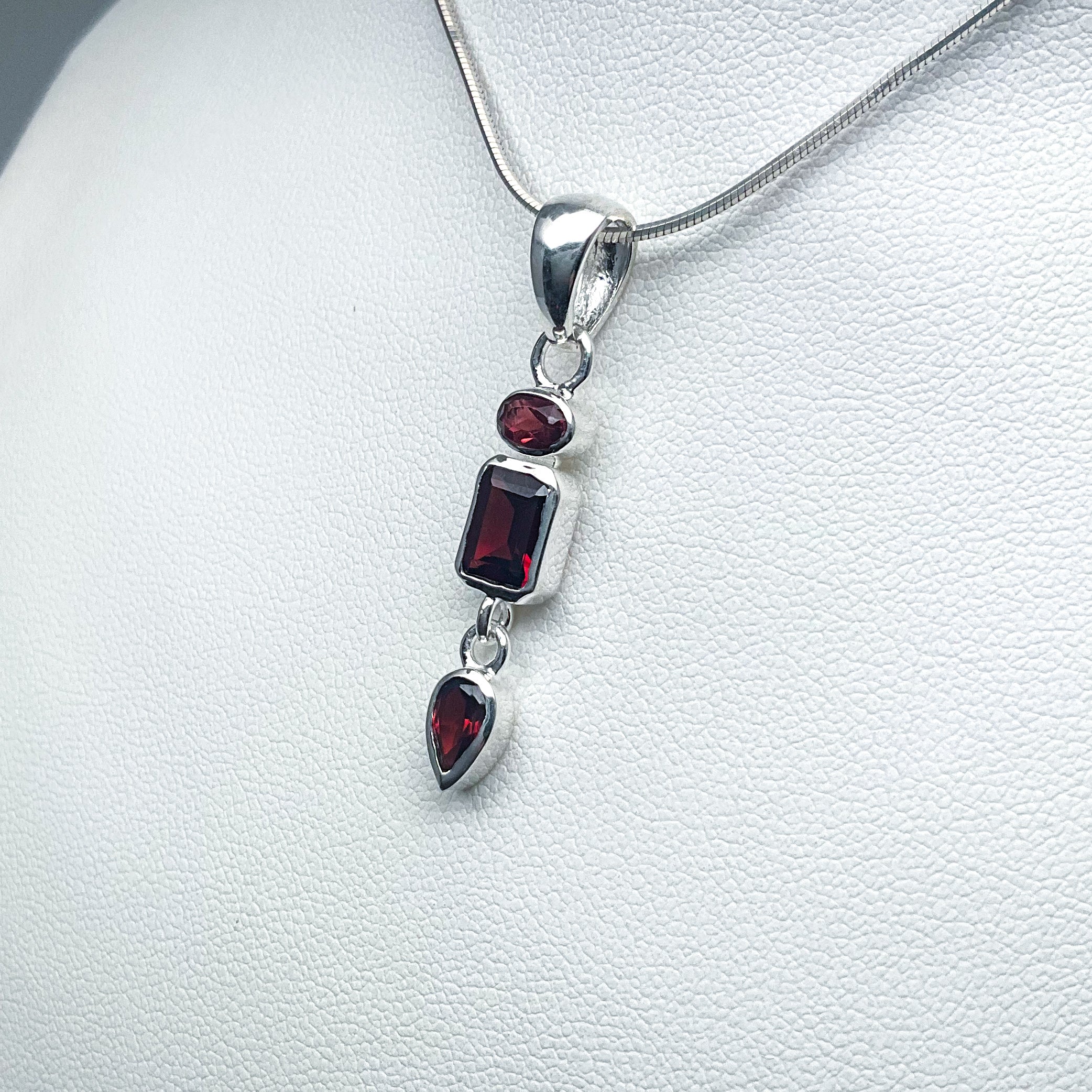 Garnet Pendant (Copy) - Rocks and Gems Canada