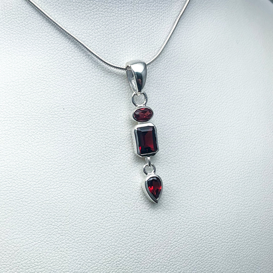 Garnet Pendant (Copy) - Rocks and Gems Canada