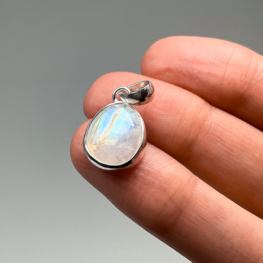 Rainbow Moonstone Pendant