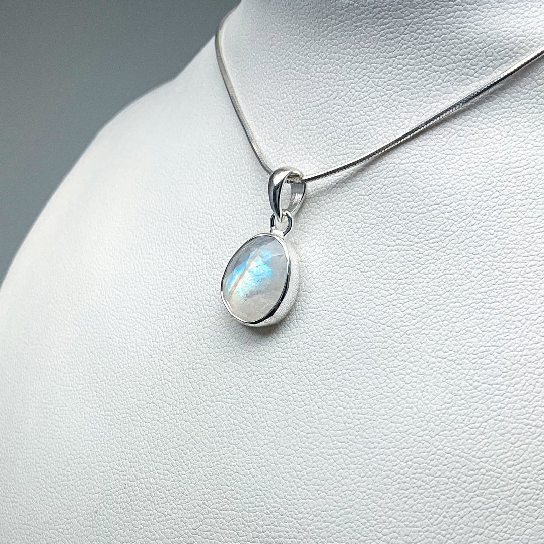 Rainbow Moonstone Pendant