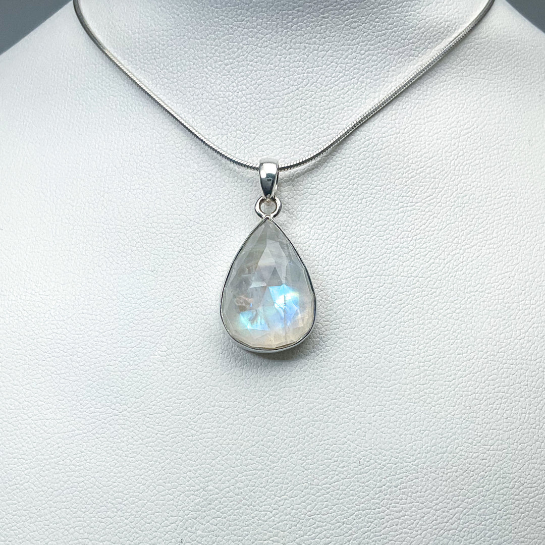 Rainbow Moonstone Pendant