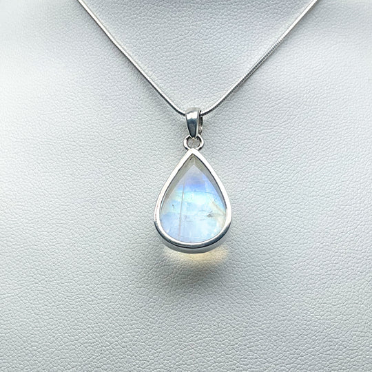 Rainbow Moonstone Pendant