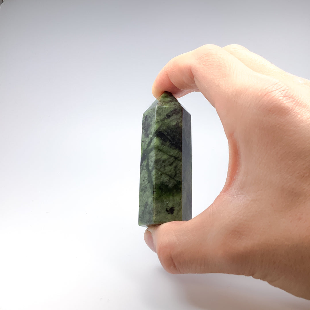 Canadian Jade Point - Rocks and Gems Canada