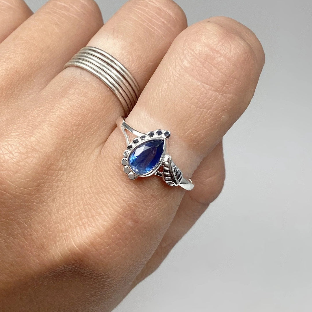 Kyanite Ring - Rocks and Gems Canada