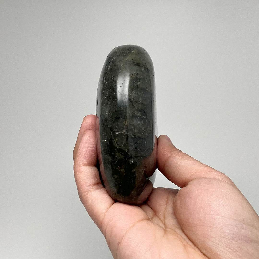 Labradorite Heart - Rocks and Gems Canada