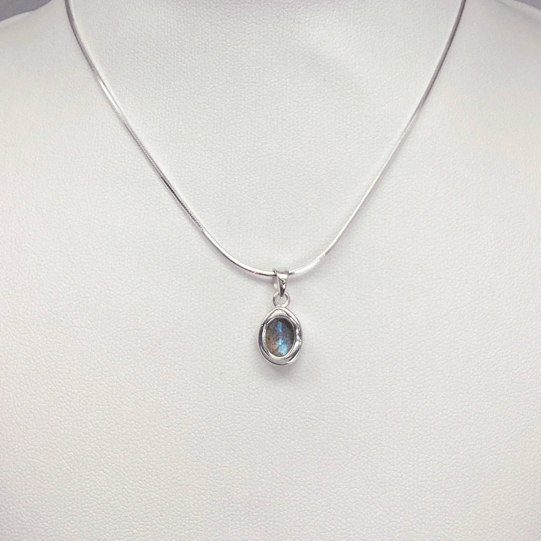 Labradorite Pendant - Rocks and Gems Canada