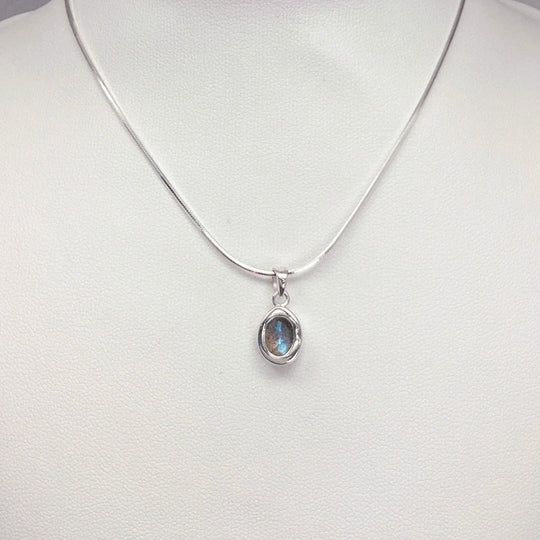 Labradorite Pendant - Rocks and Gems Canada